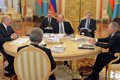 Нурсултан Назарбаев: «Мы идём туда добровольно, в интересах наших государств»… В Москве прошло заседание Высшего Евразийского экономического совета