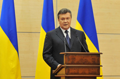 «Вы ослепли?»... Виктор Янукович обвинил США в нарушении собственного законодательства