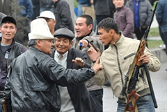 Встречай оружие!.. В Киргизии хотят решить приграничные проблемы оригинальным способом — раздачей оружия населению