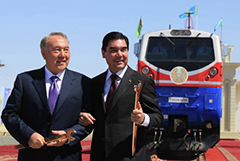 Казахстан вышел к Персидскому заливу... Страны региона объединила железная дорога